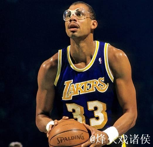 贾巴尔是我此前唯一见过的41岁还能打得很出色的球员 贾巴尔是我此前唯一见过的41岁还能打得很出色的球员