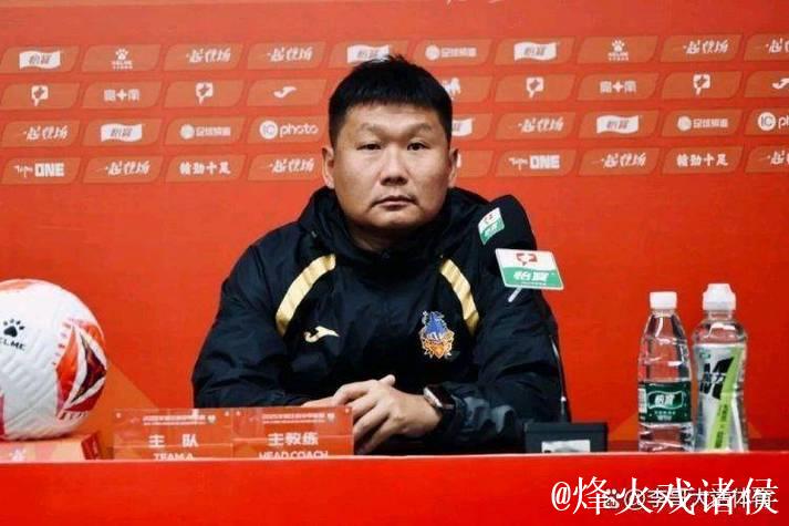 刘建业入主铜梁龙,本土教练崛起!从国家队到俱乐部迎来新机遇! 刘建业入主铜梁龙,本土教练崛起!从国家队到俱乐部迎来新机遇!