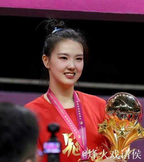 从亚锦赛到全运冠军,张常宁正式宣布退役 从亚锦赛到全运冠军,张常宁正式宣布退役