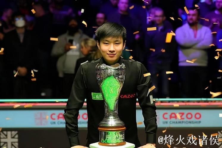 赵心童6-5逆转威尔逊 首度晋级斯诺克冠中冠半决赛 赵心童6-5逆转威尔逊 首度晋级斯诺克冠中冠半决赛